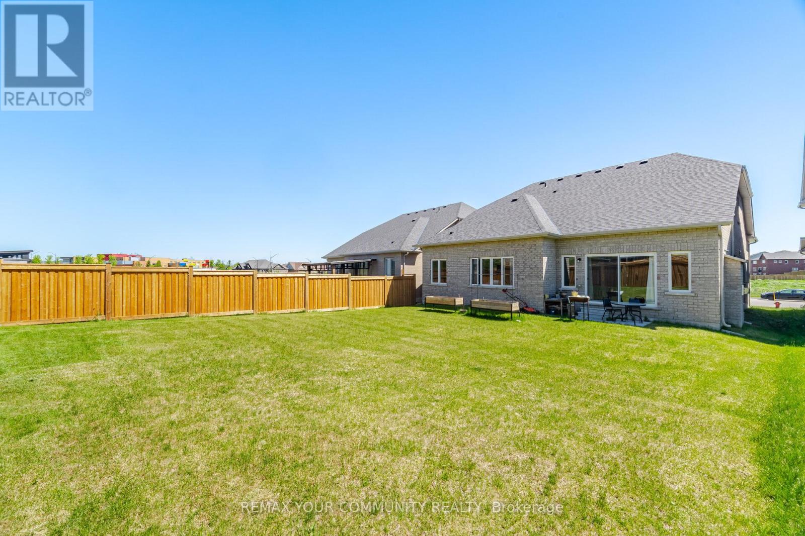 1646 WEBSTER BOULEVARD - 3