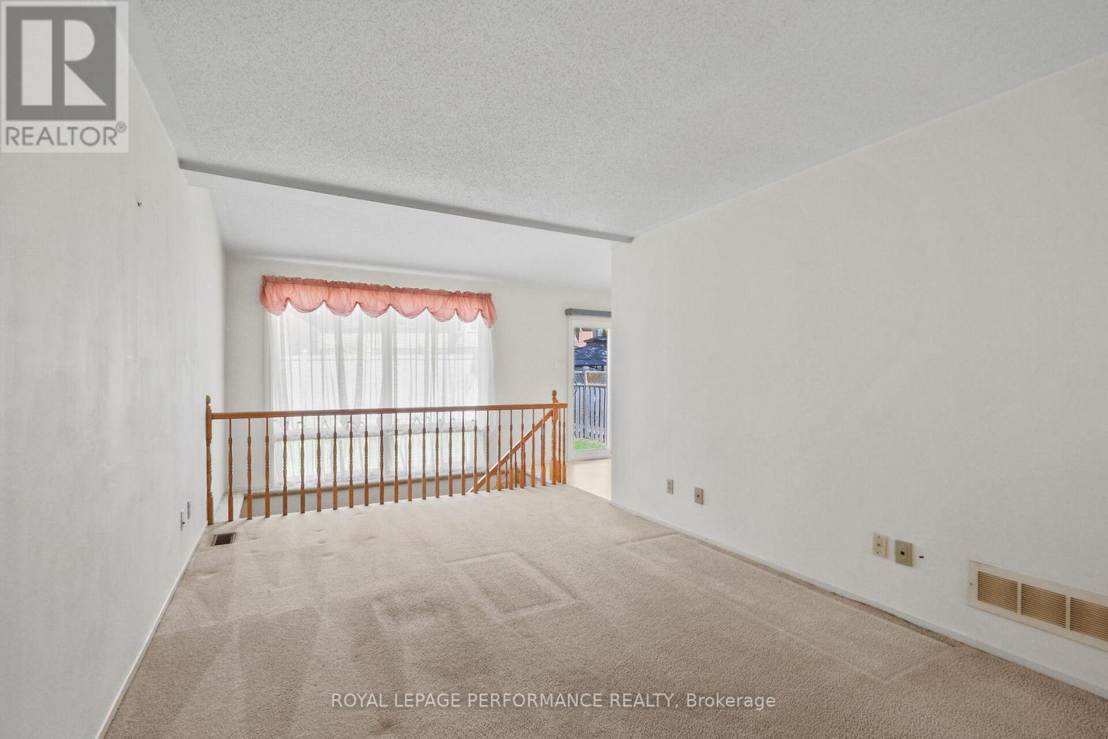 9 SADDLE CRESCENT - 7