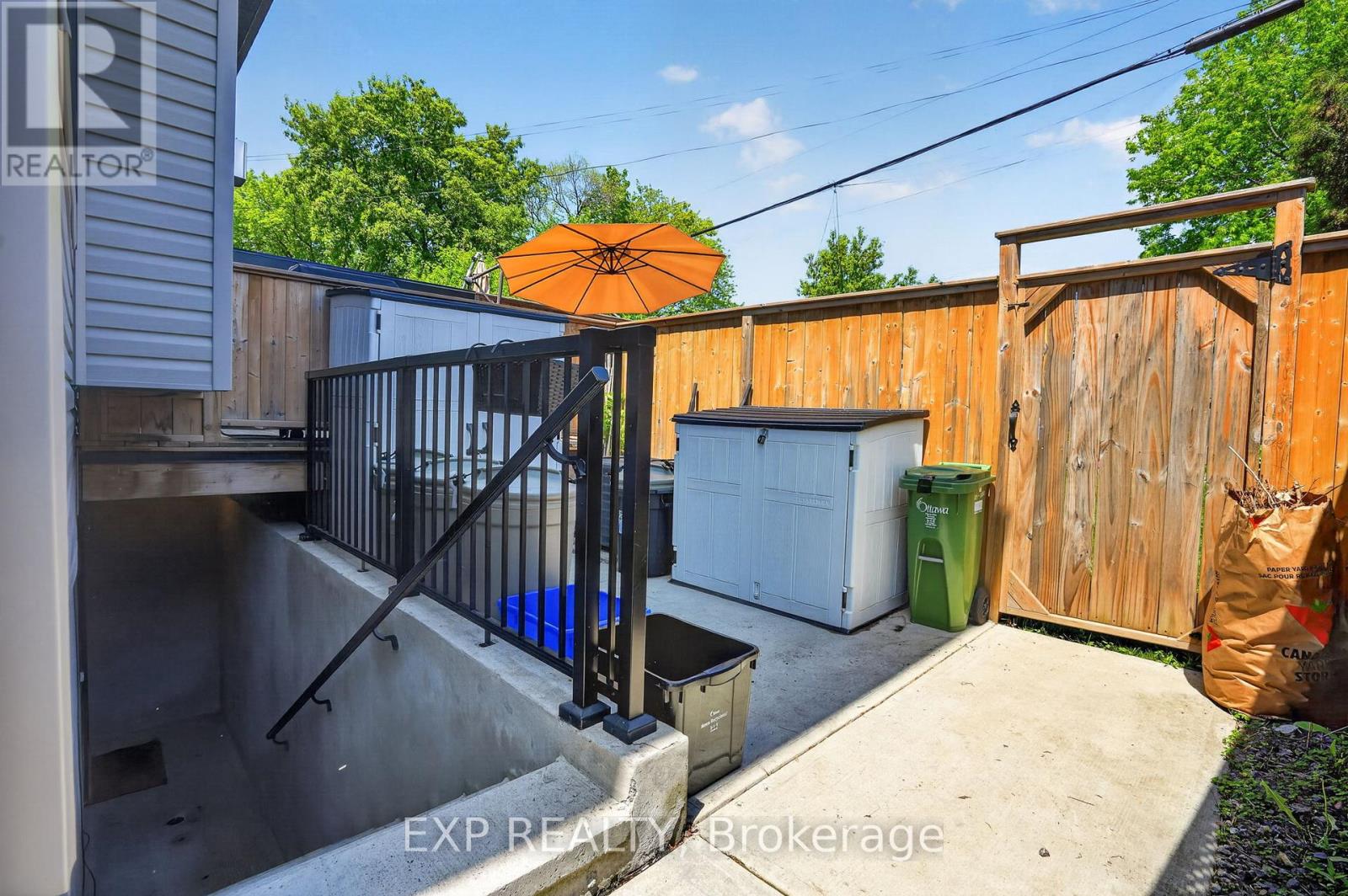 215 COLUMBUS AVENUE - 44