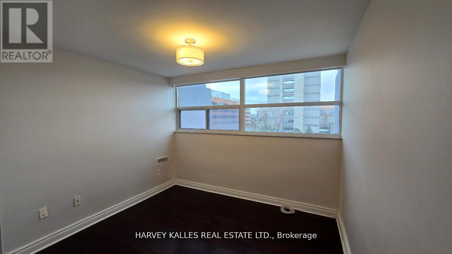 #602 3555 BATHURST STREET - 35