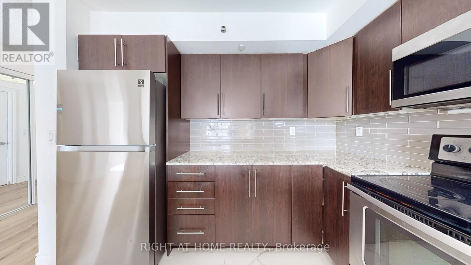 #212 760 SHEPPARD AVENUE W - 15