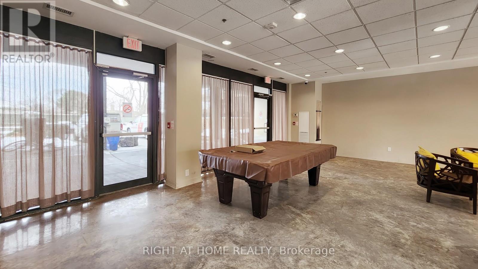 #212 760 SHEPPARD AVENUE W - 35