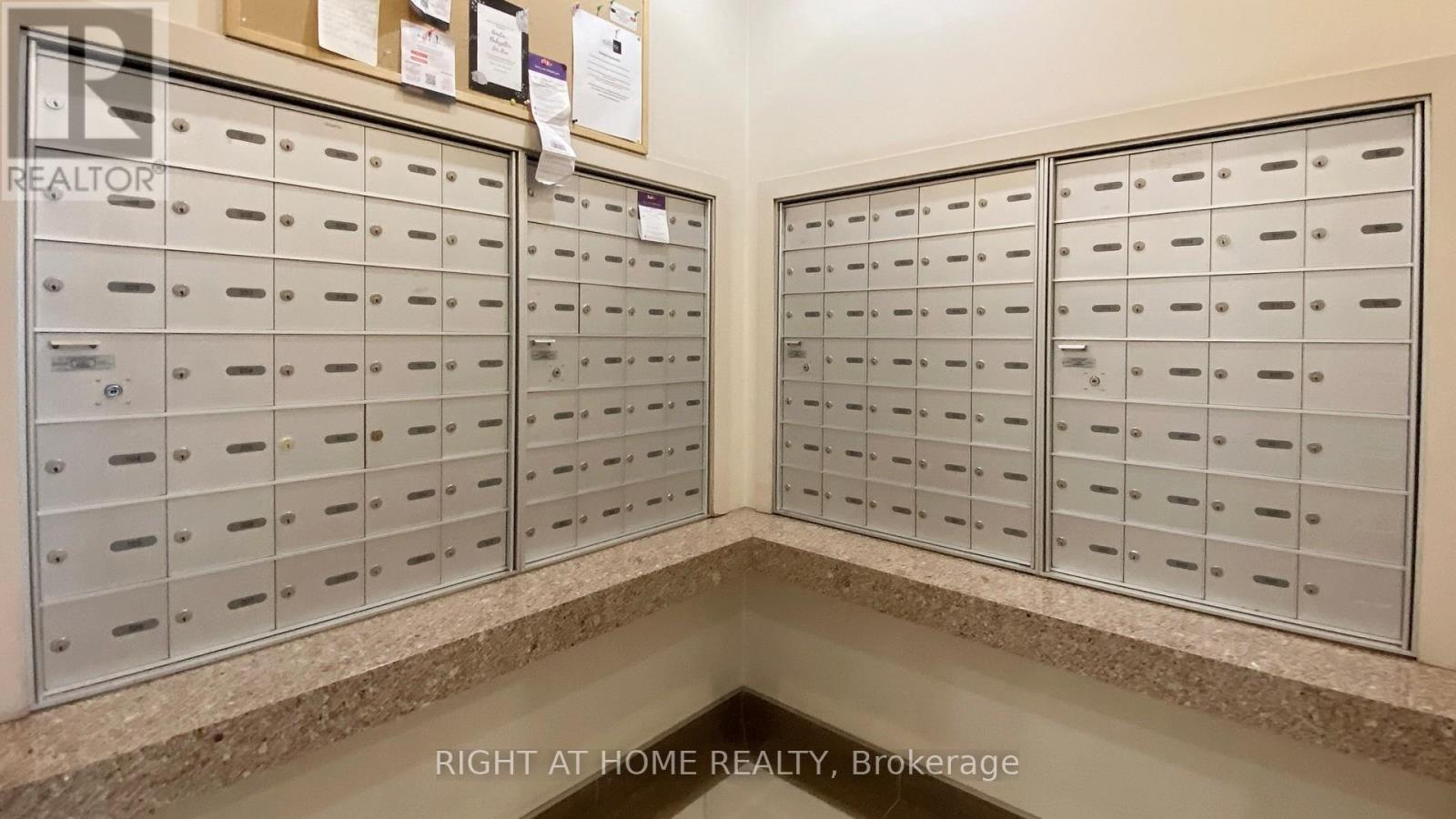 #212 760 SHEPPARD AVENUE W - 39
