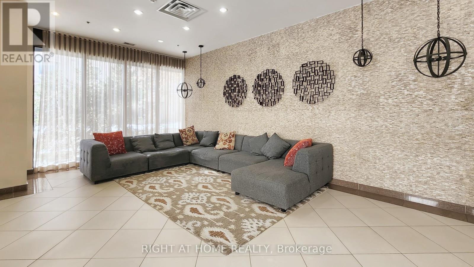 #212 760 SHEPPARD AVENUE W - 7