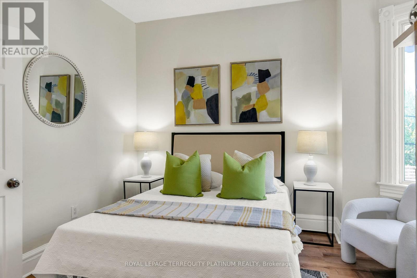 405 BROCK AVENUE - 16