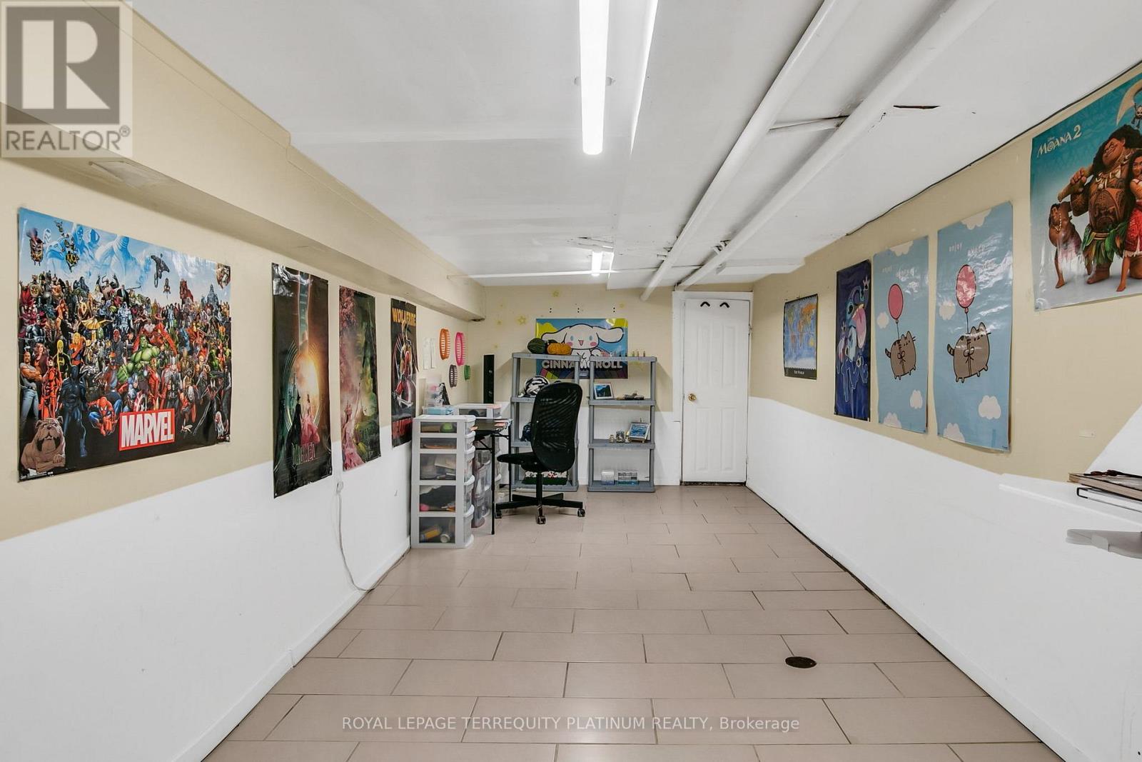 405 BROCK AVENUE - 23