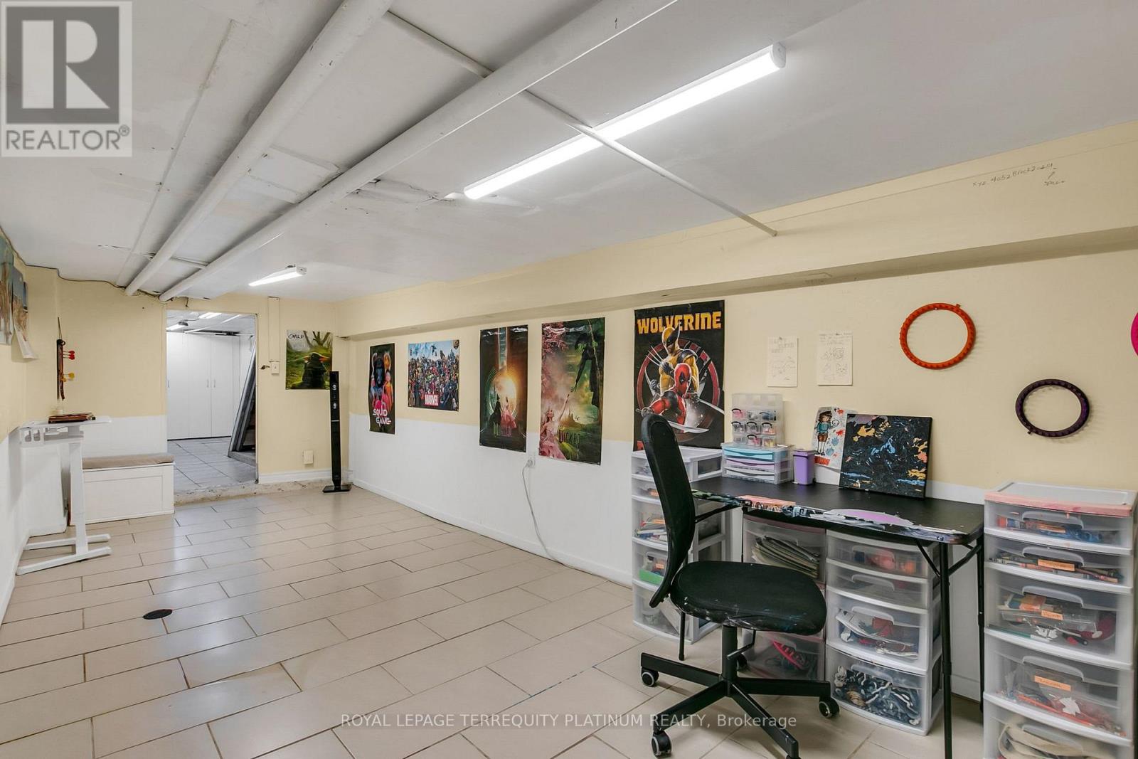 405 BROCK AVENUE - 24