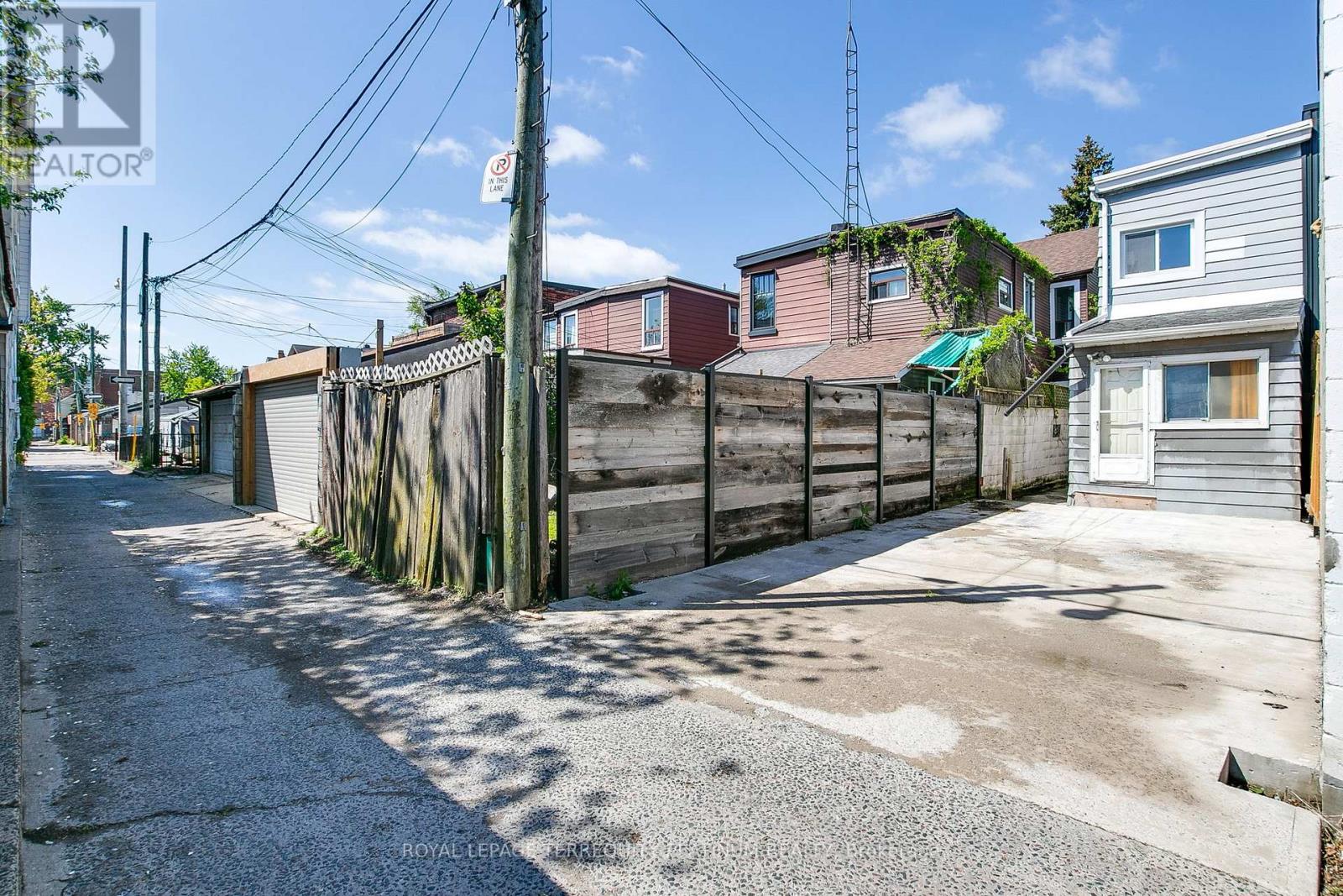 405 BROCK AVENUE - 28