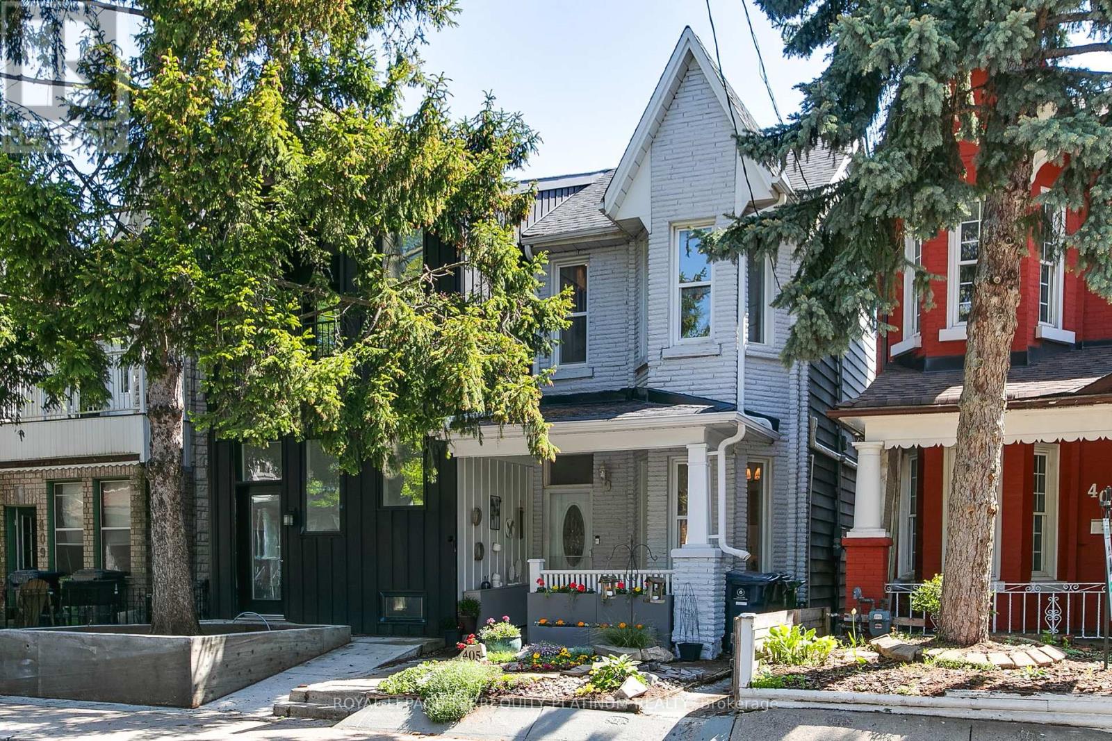 405 BROCK AVENUE - 32