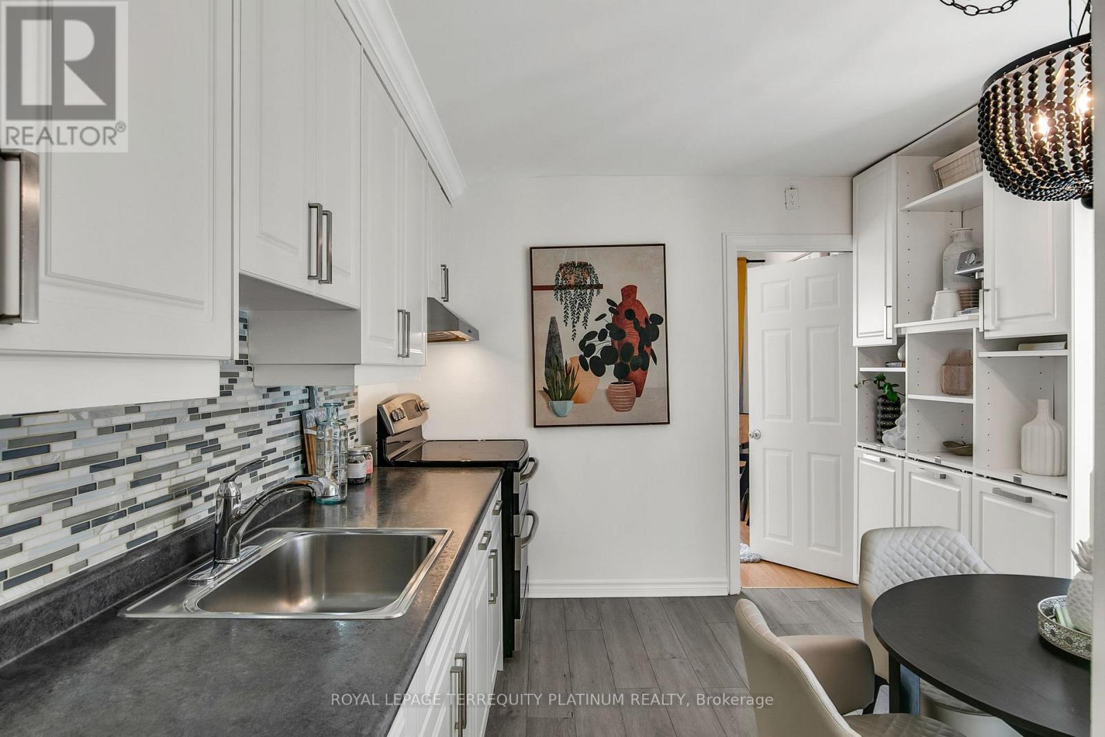 405 BROCK AVENUE - 9