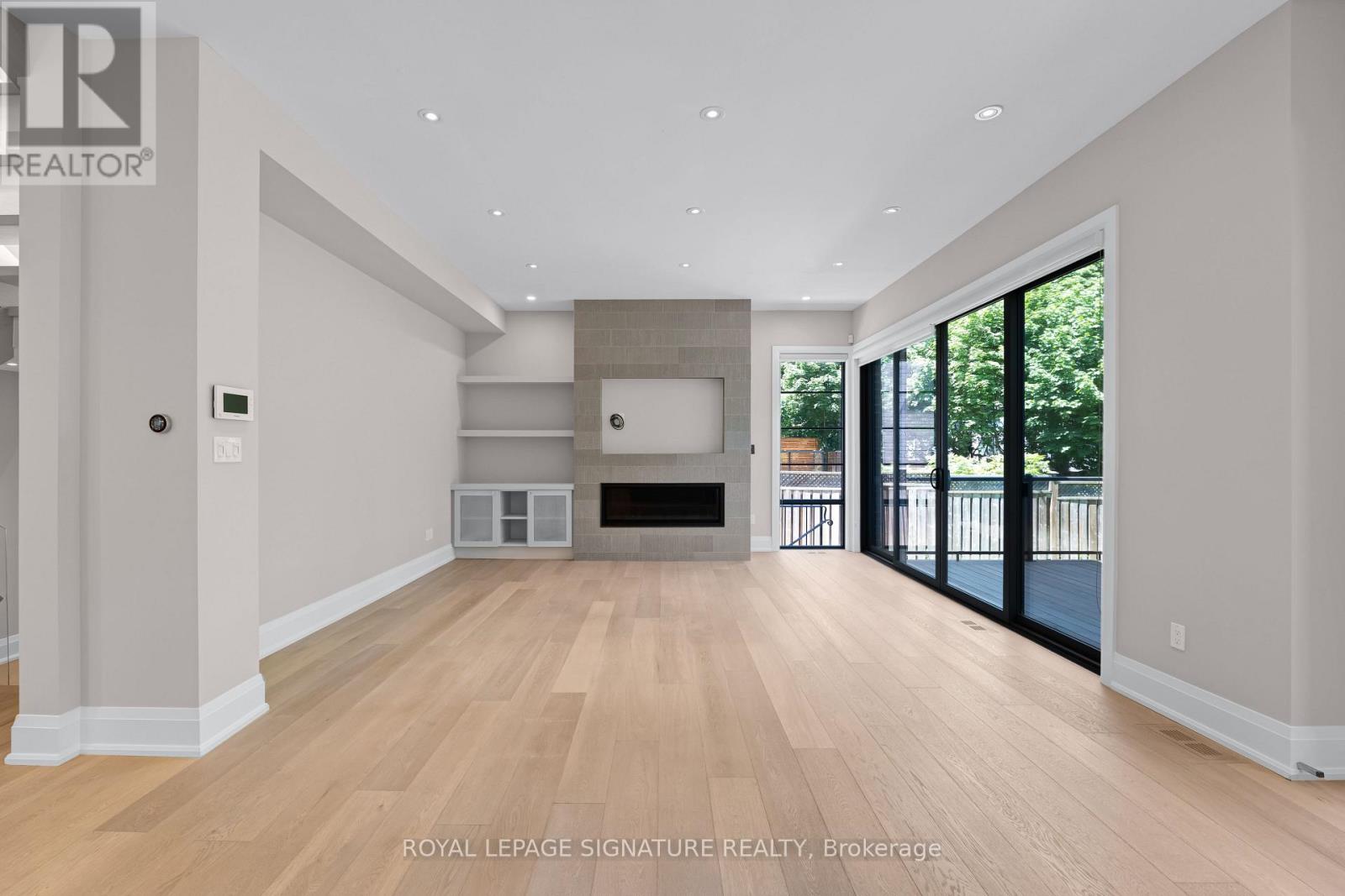 9 FORDHAM PLACE - 11