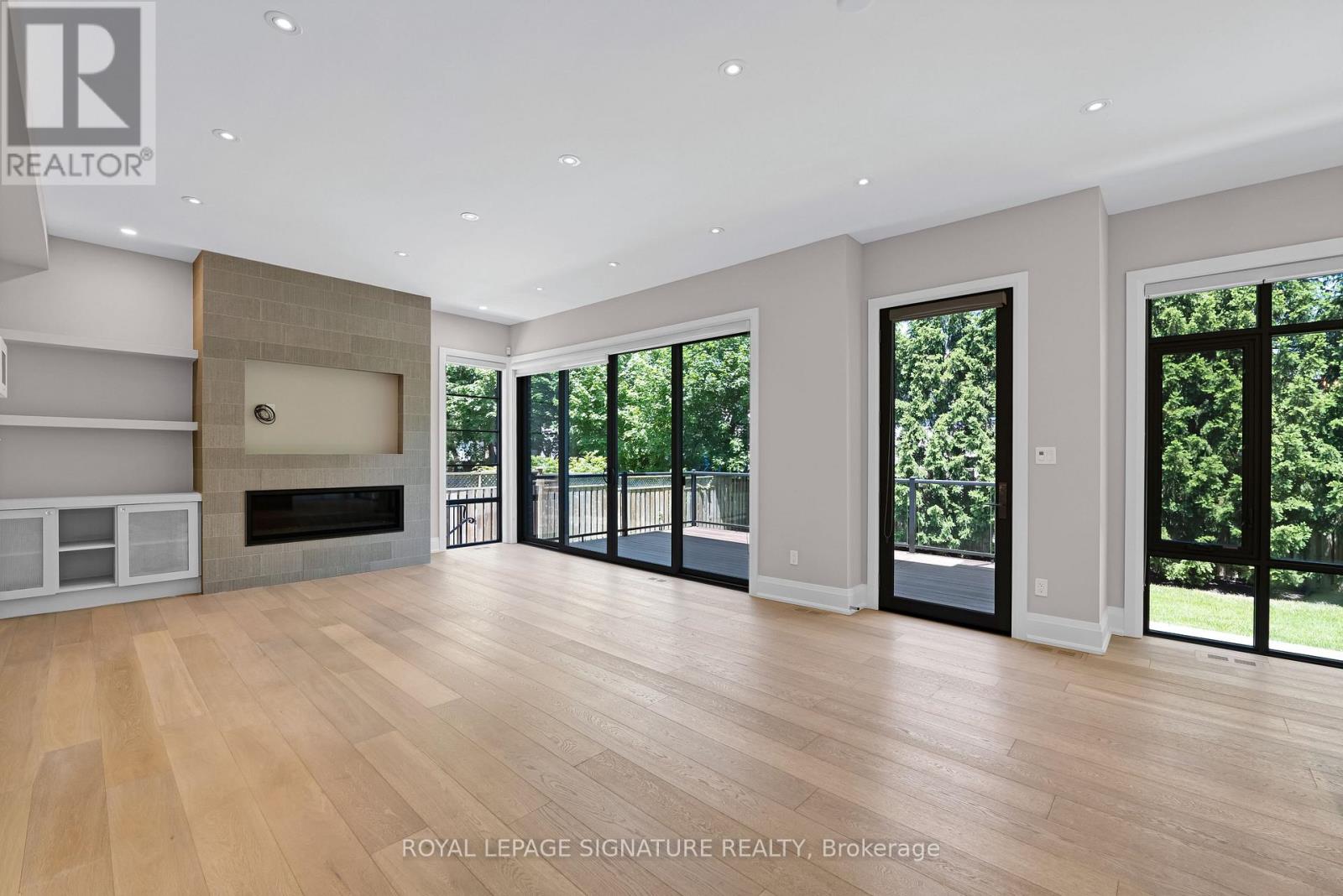 9 FORDHAM PLACE - 12