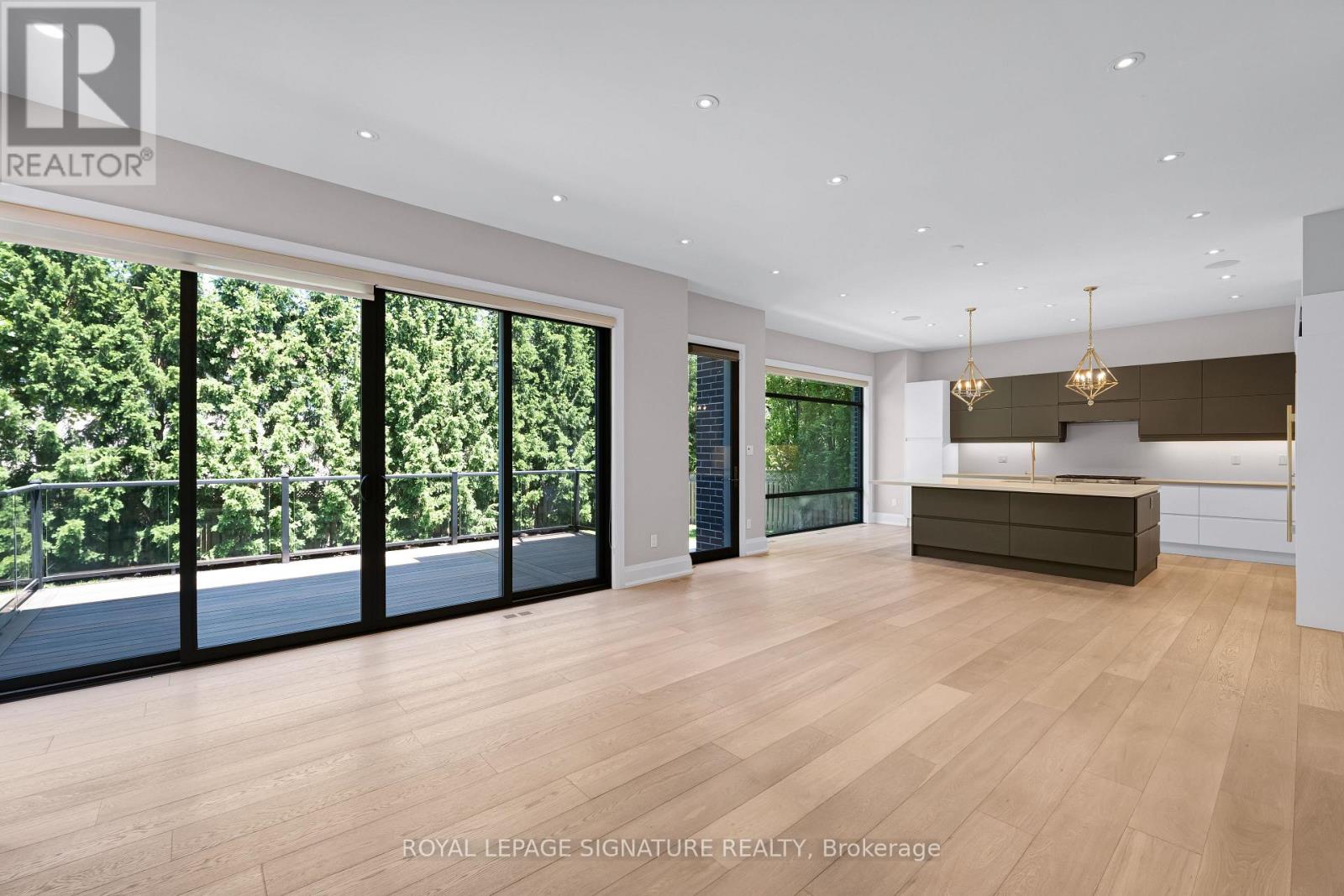9 FORDHAM PLACE - 13