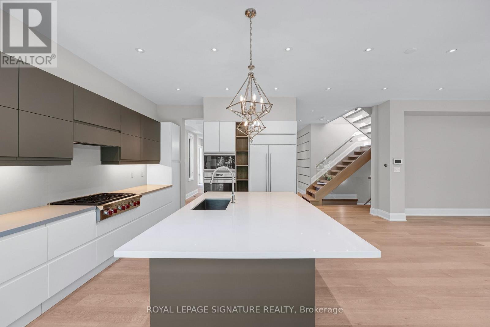 9 FORDHAM PLACE - 6