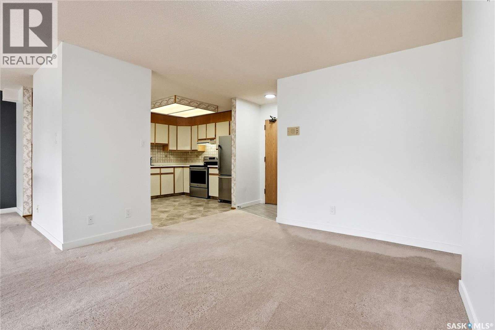 #108 525 5th AVENUE - 10