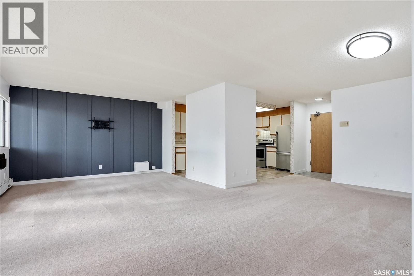 #108 525 5th AVENUE - 12
