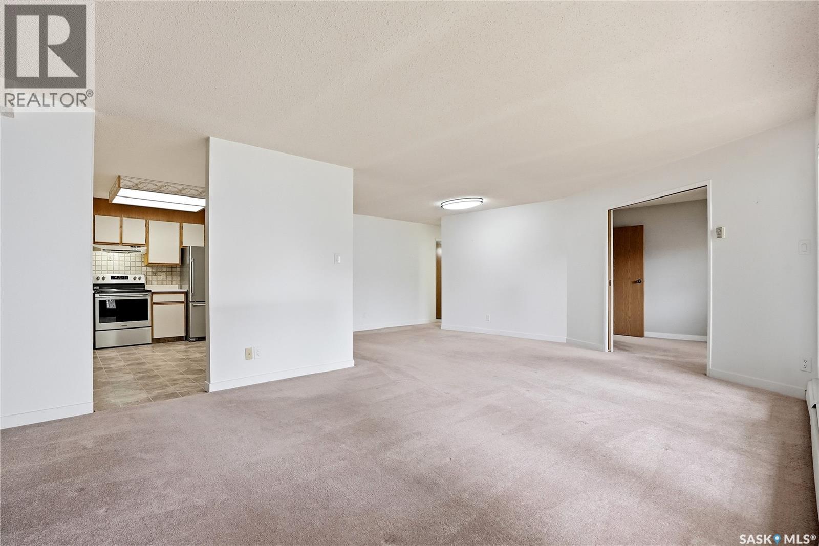 #108 525 5th AVENUE - 15