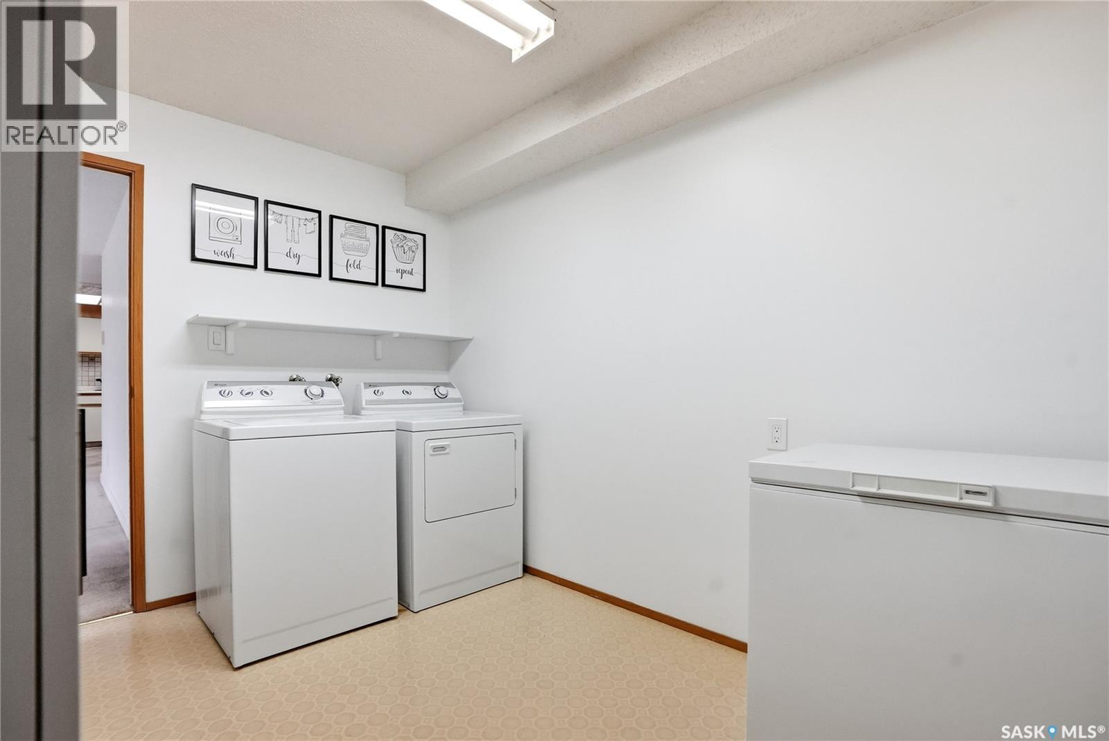 #108 525 5th AVENUE - 24