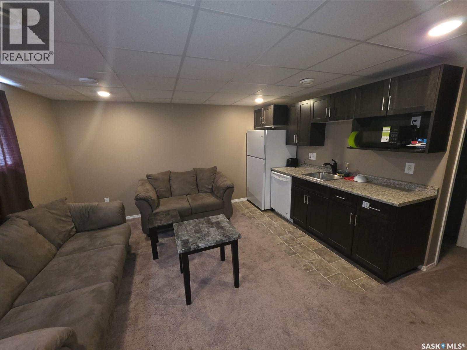 #713 Columbia AVENUE - 6