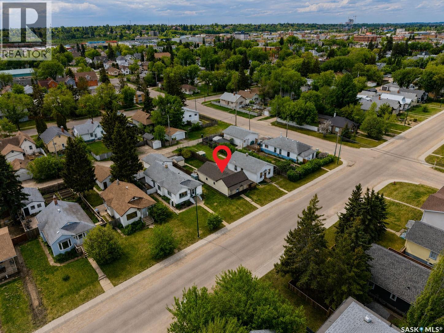 415 8th STREET E - 17