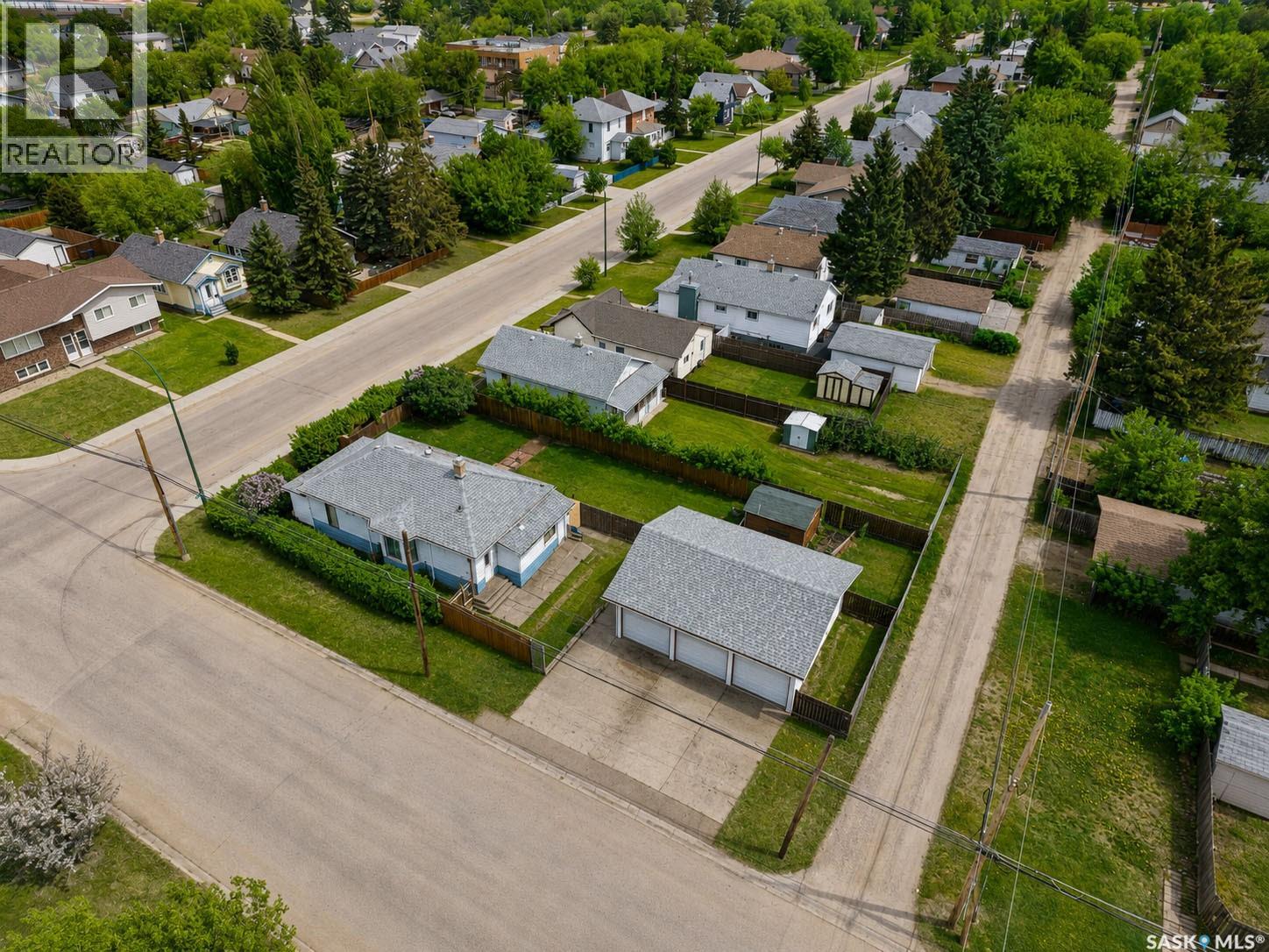 415 8th STREET E - 21
