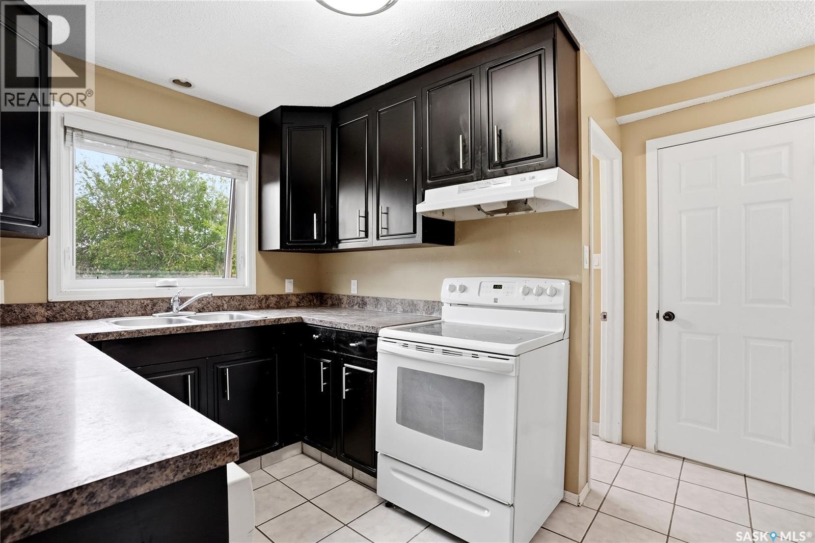 68 Carleton DRIVE - 14