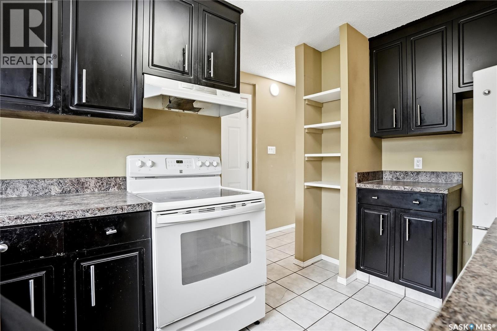 68 Carleton DRIVE - 18