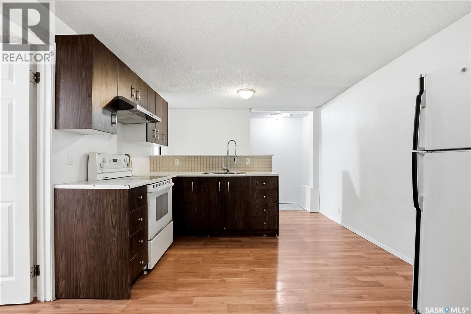 68 Carleton DRIVE - 36