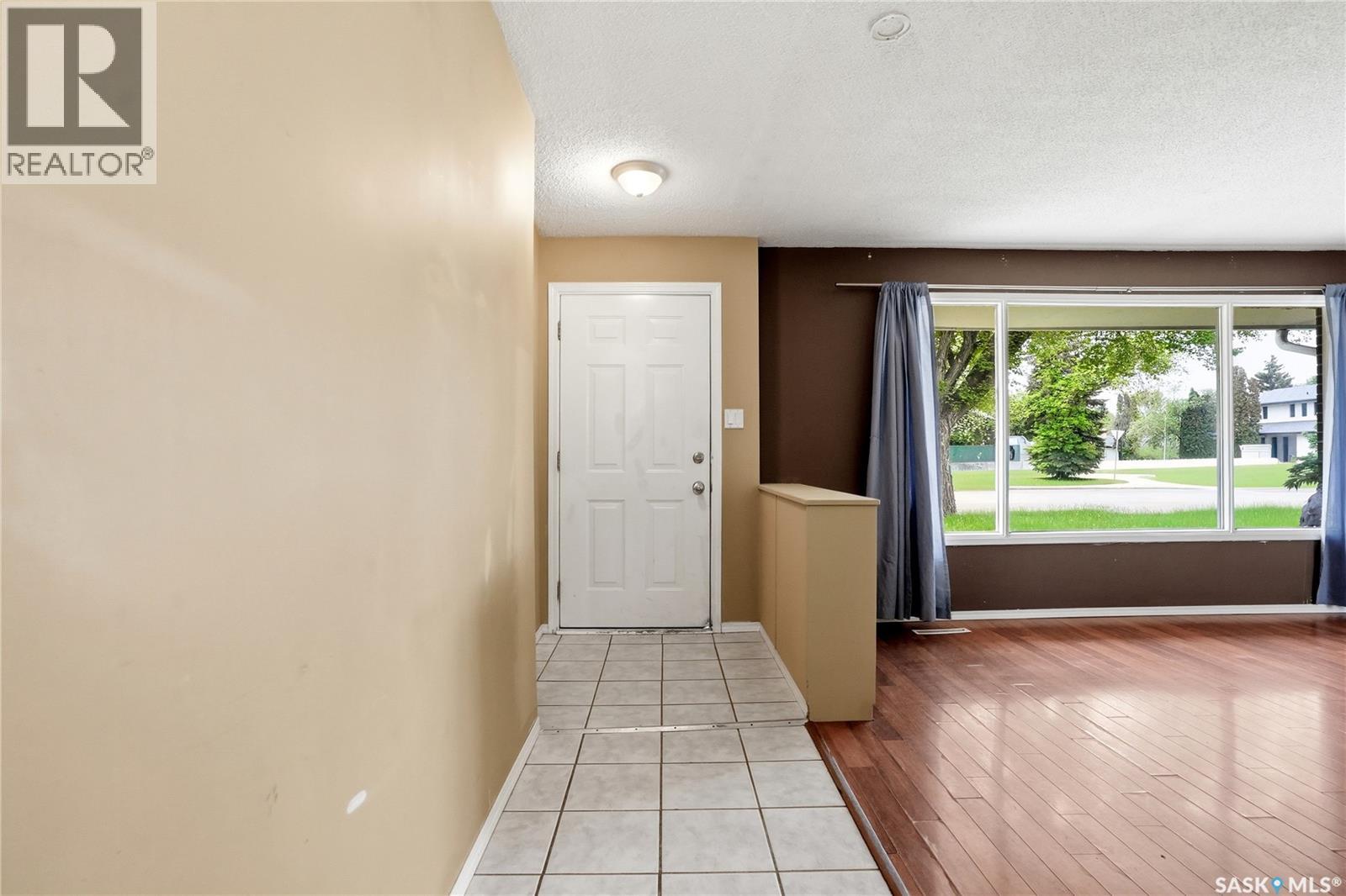 68 Carleton DRIVE - 4