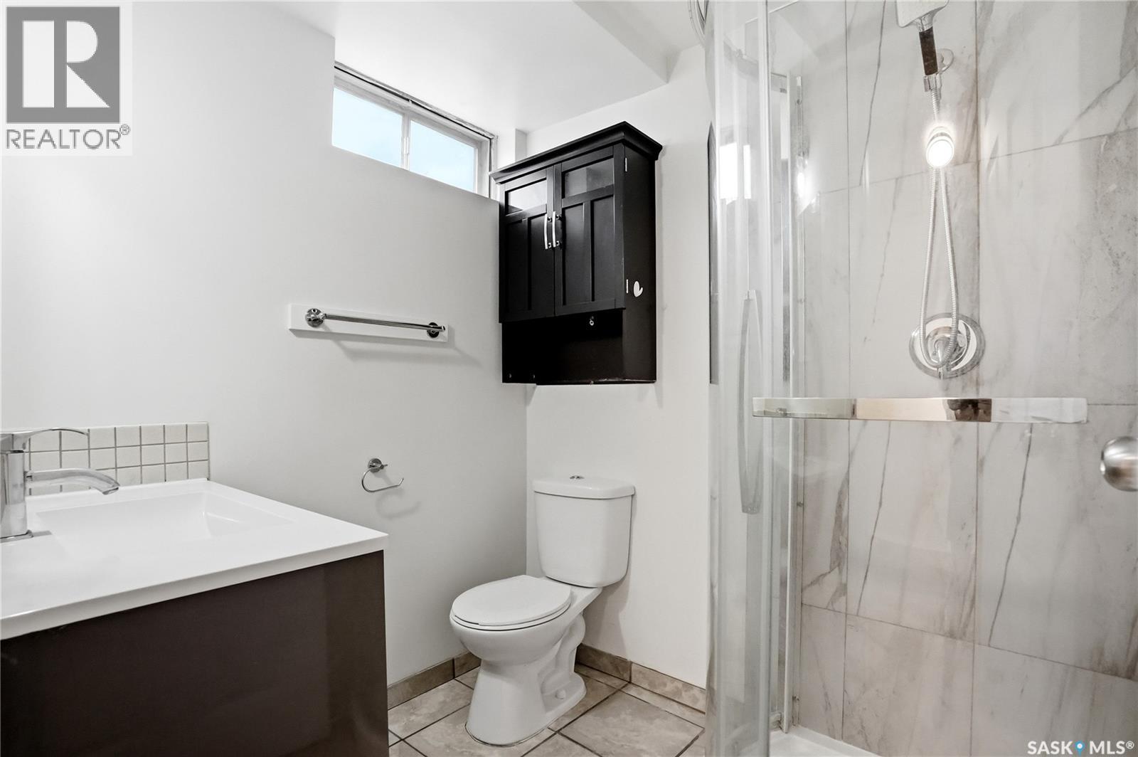 68 Carleton DRIVE - 41