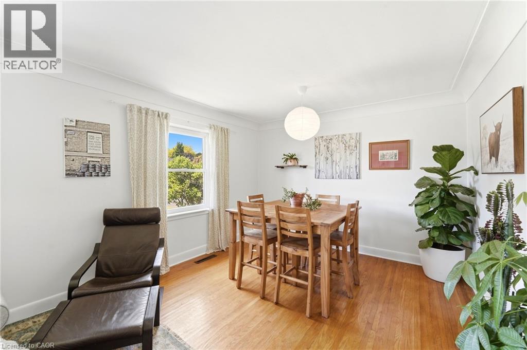54 RANDALL Avenue - 14