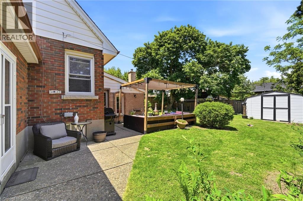 54 RANDALL Avenue - 42