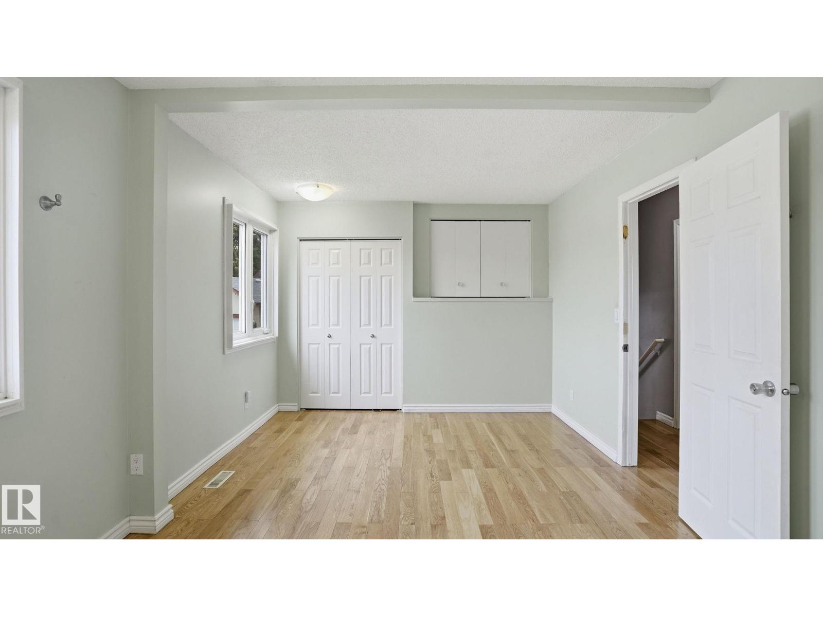 4309 47 ST - 18