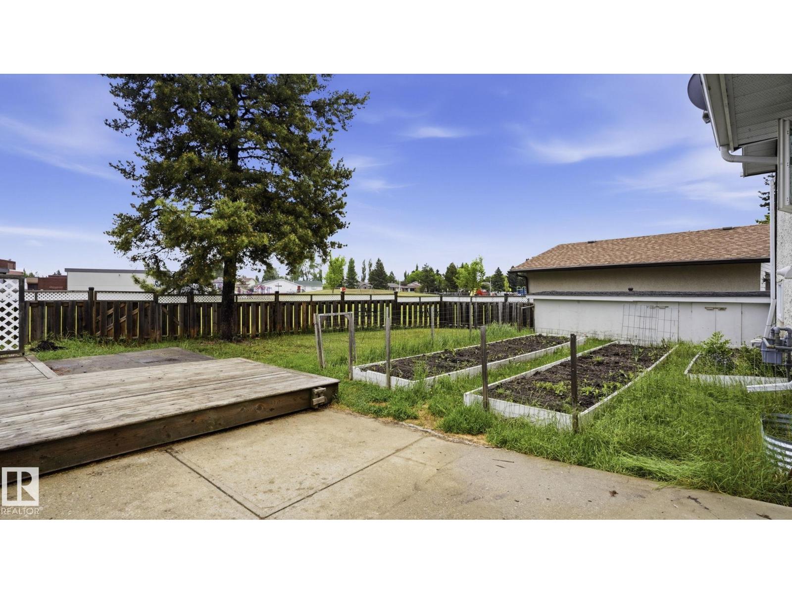 4309 47 ST - 36