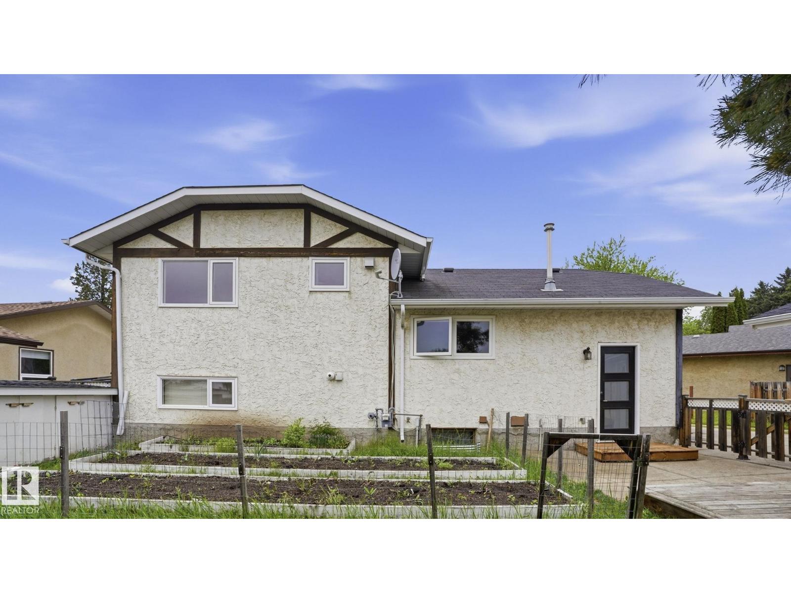 4309 47 ST - 37
