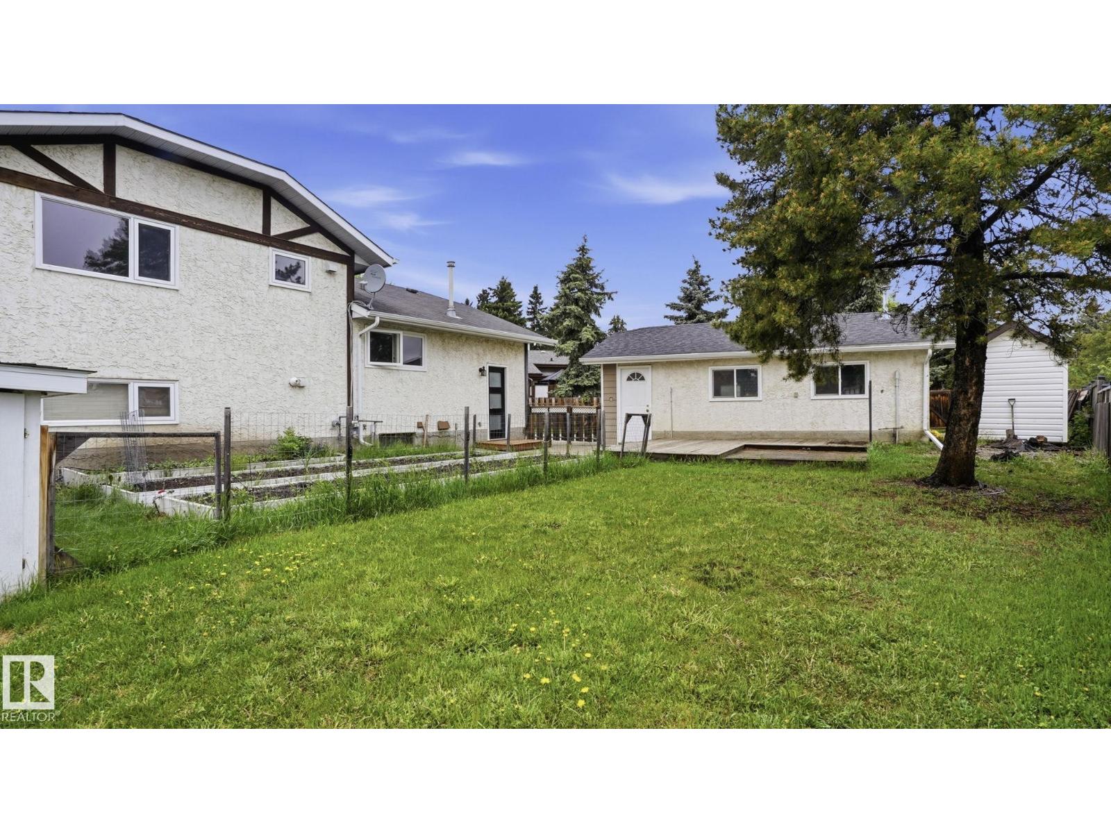 4309 47 ST - 39