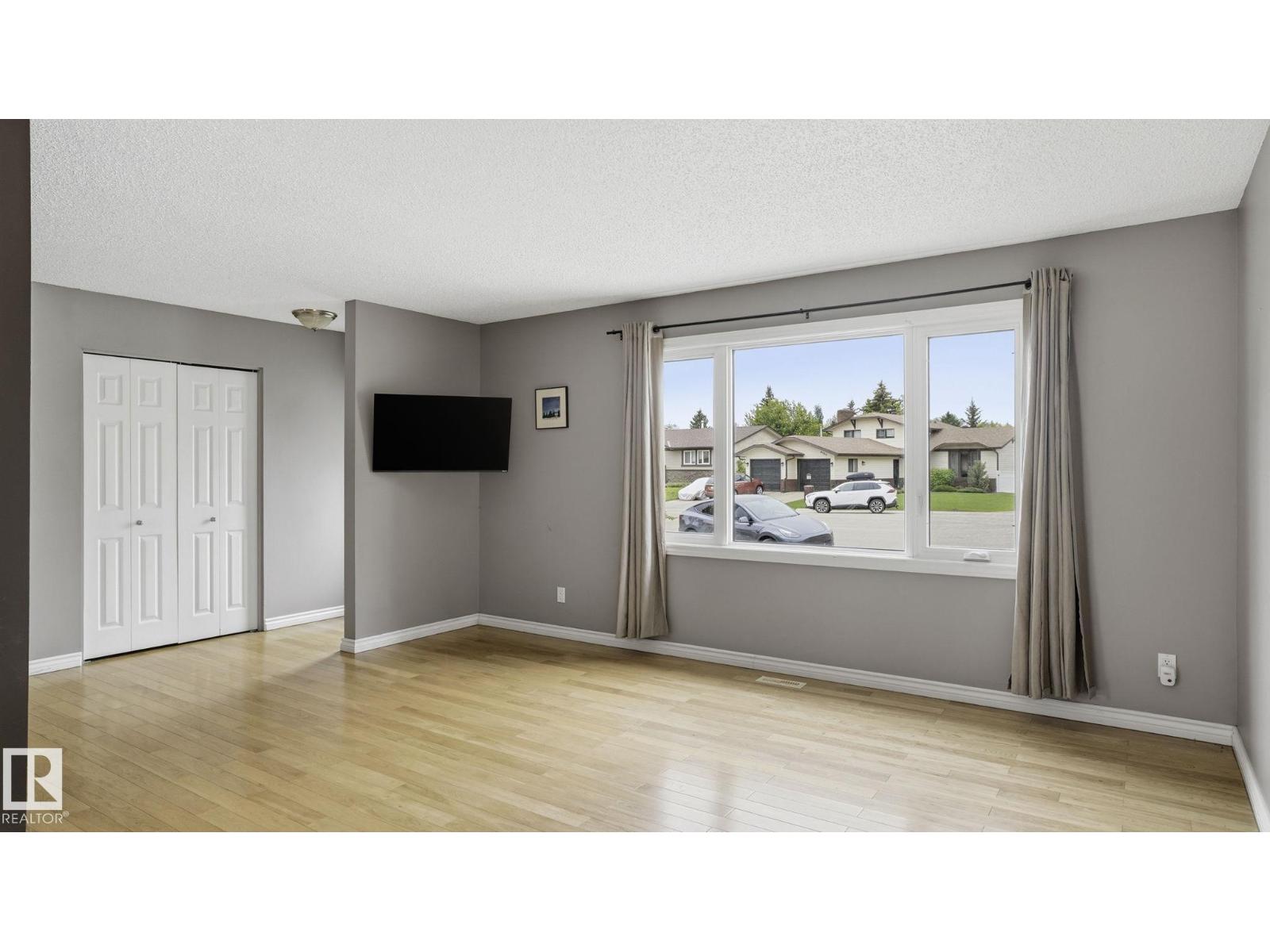 4309 47 ST - 6