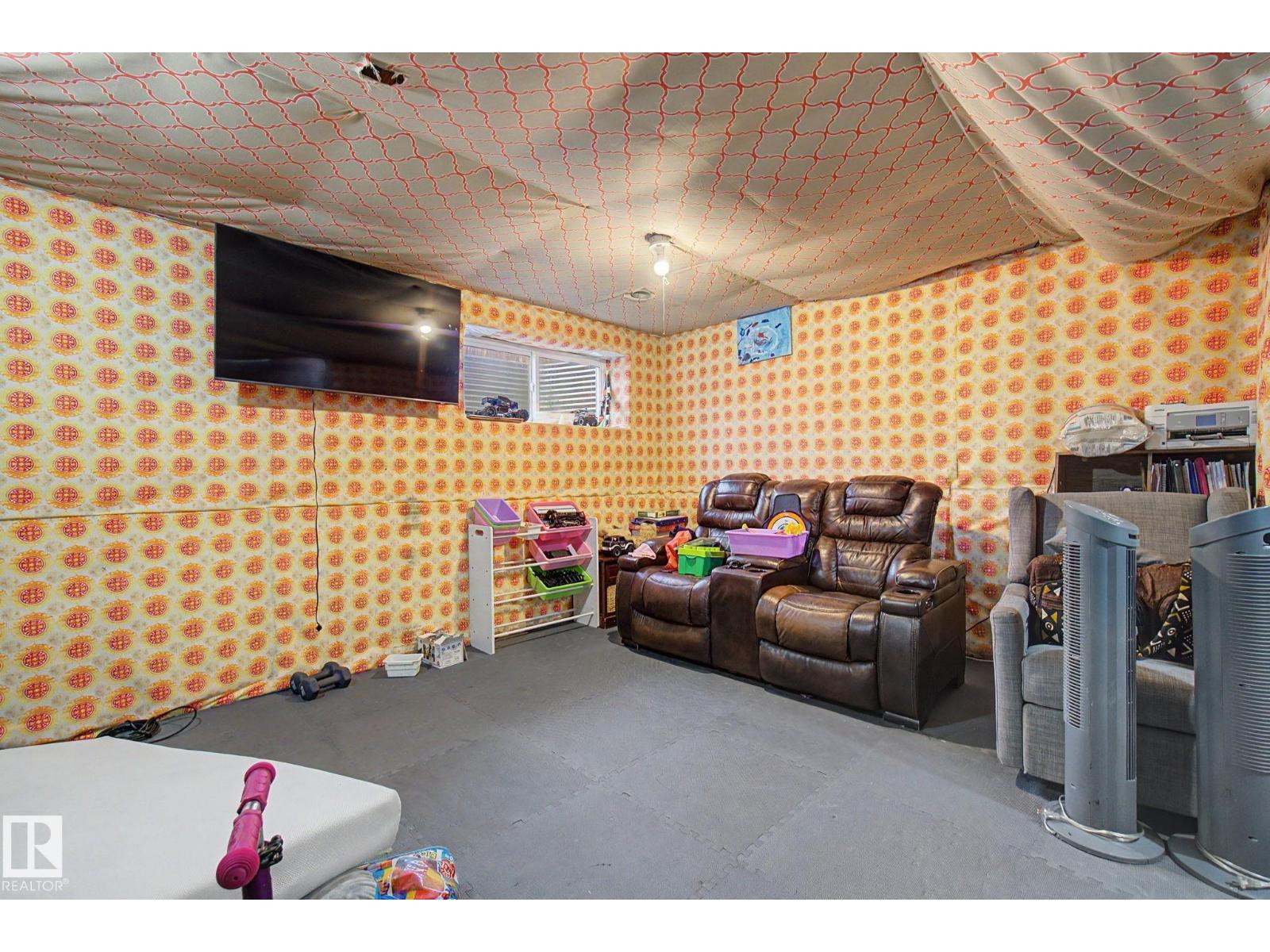 416 CRYSTALLINA NERA DR NW - 33