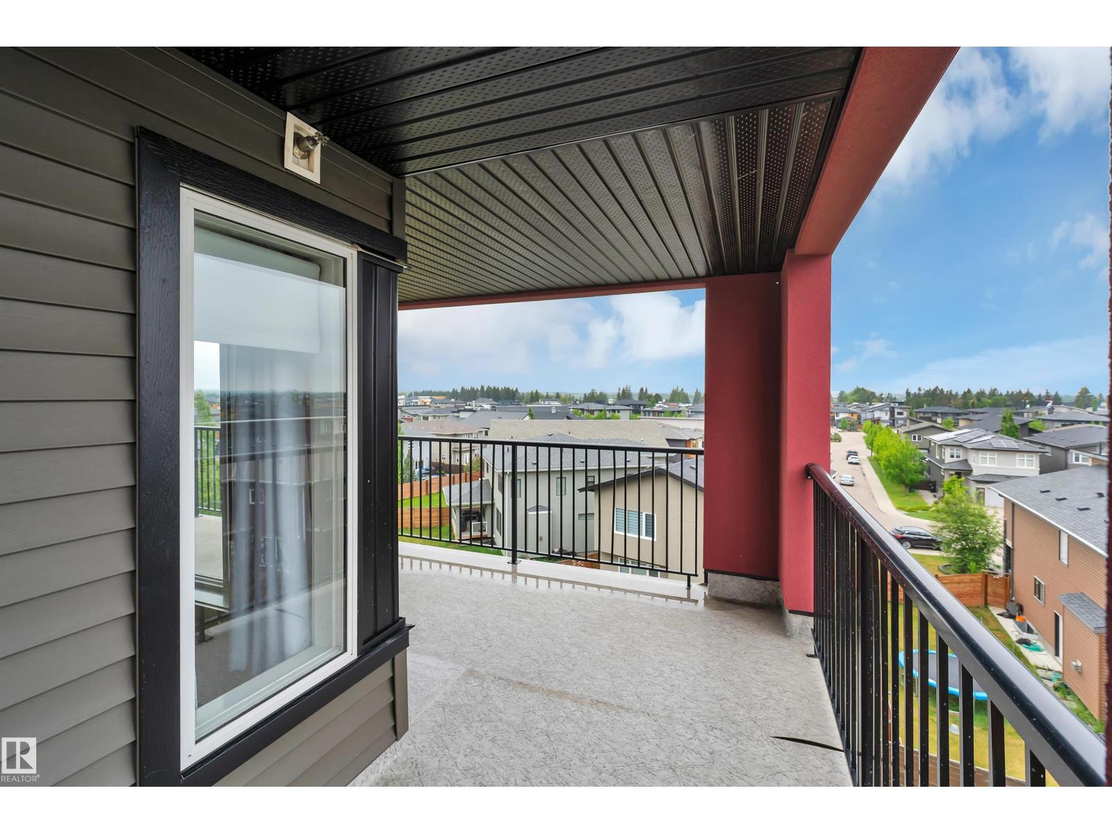 #447 348 WINDERMERE RD NW - 18