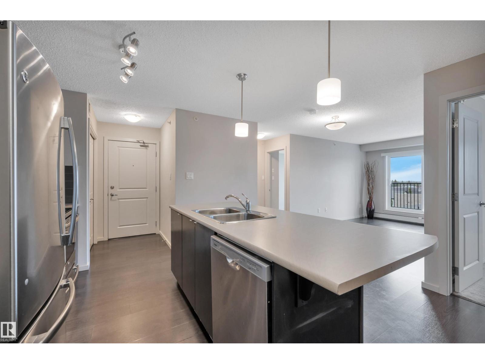#447 348 WINDERMERE RD NW - 5