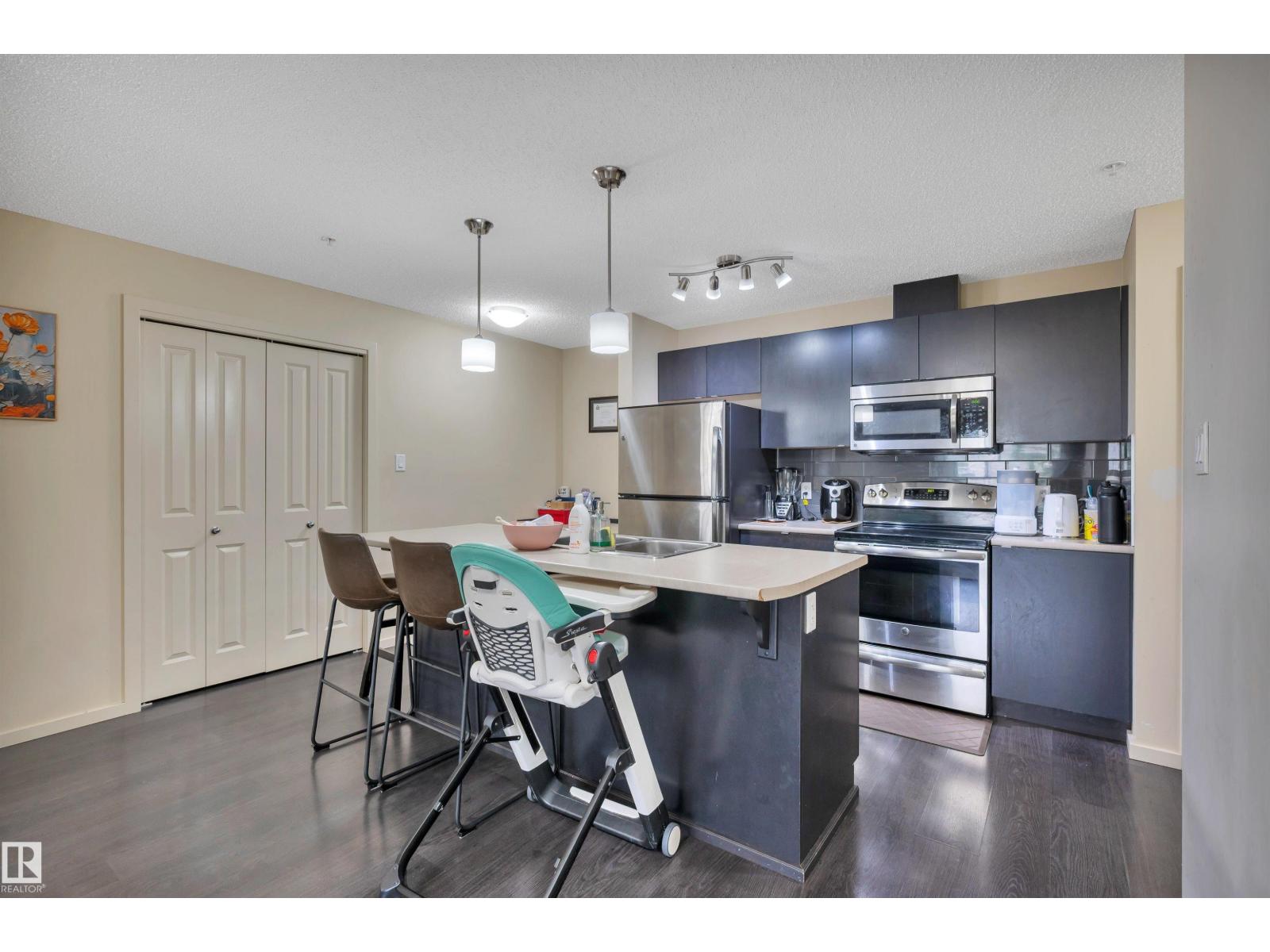 #216 340 WINDERMERE RD NW - 3