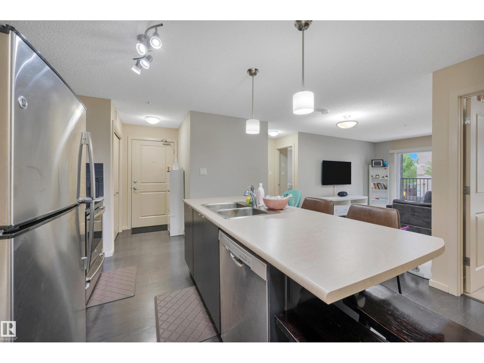 #216 340 WINDERMERE RD NW - 5