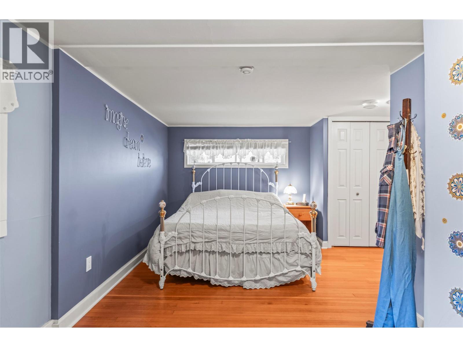 2400 32 Avenue - 47