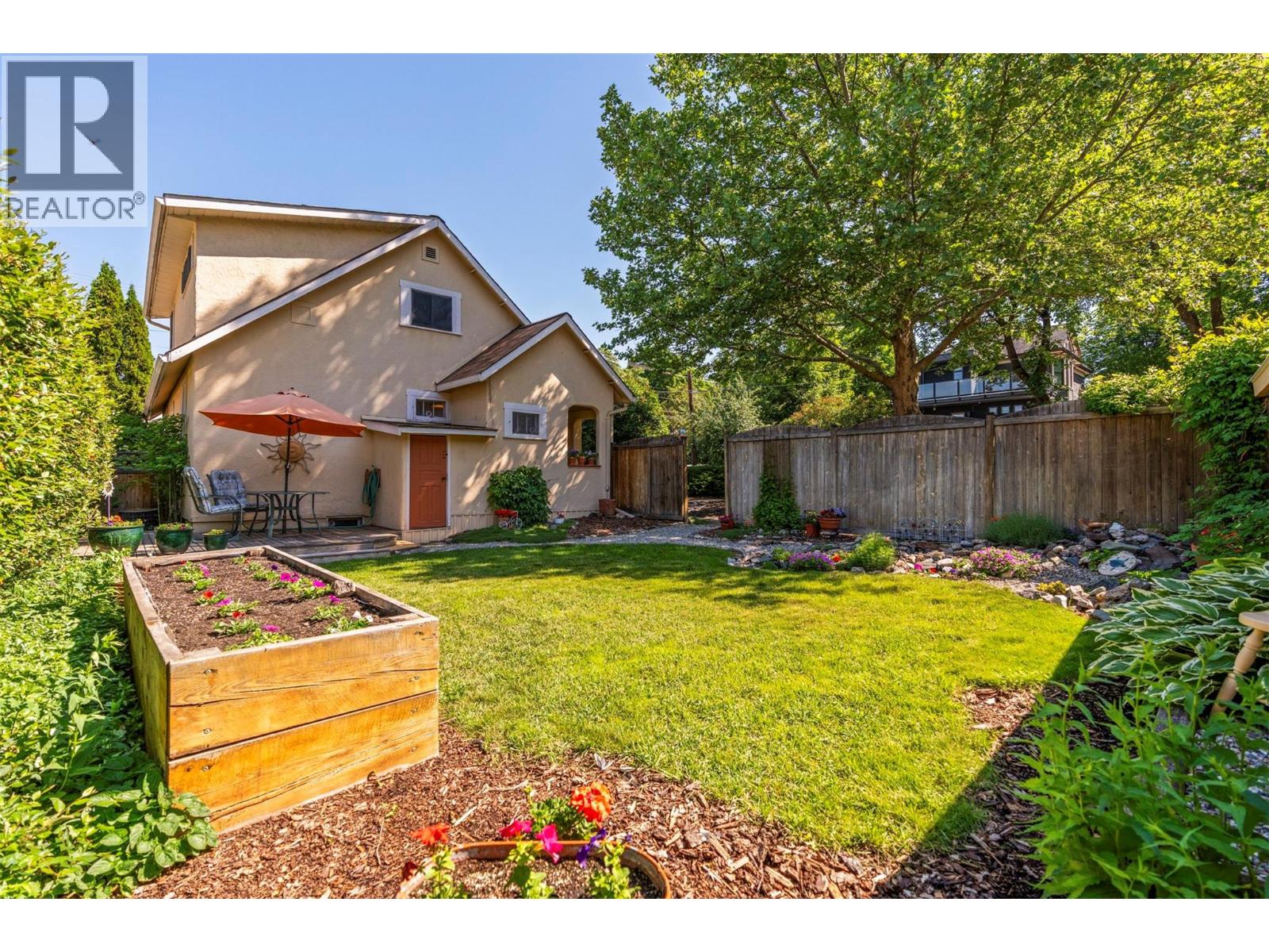 2400 32 Avenue - 36