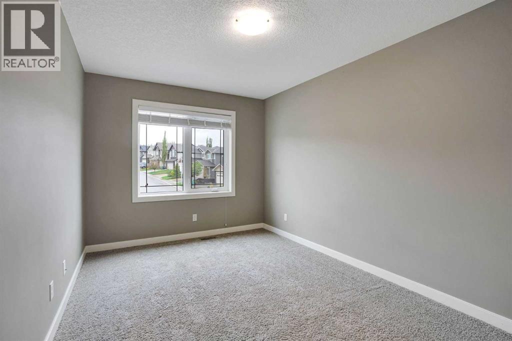 3 Sunset Court, Cochrane