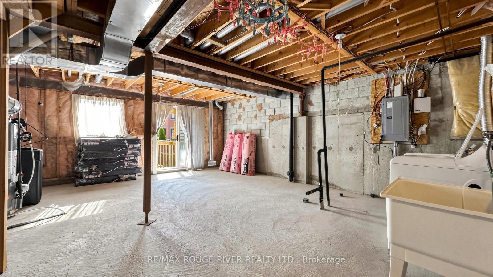 4 TROWELL LANE - 22