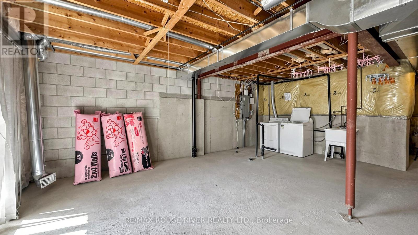 4 TROWELL LANE - 24