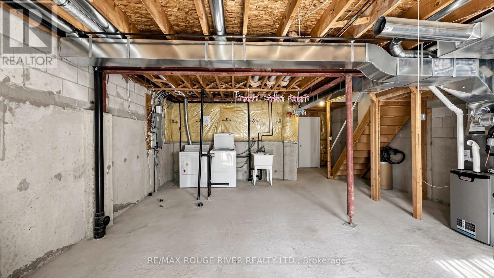 4 TROWELL LANE - 25