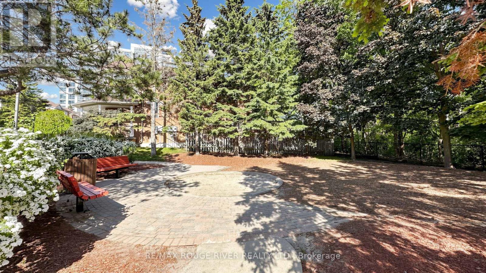 4 TROWELL LANE - 32
