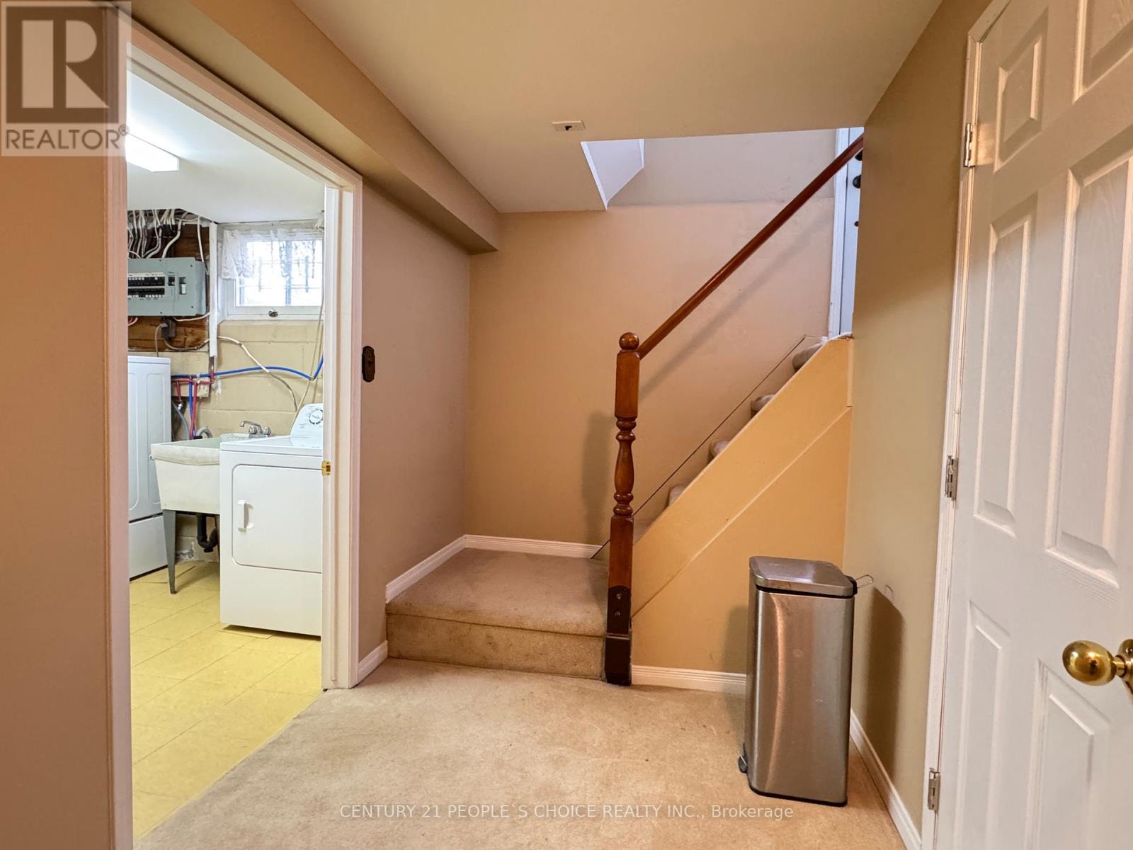 586 CENTRAL PK BOULEVARD N - 17